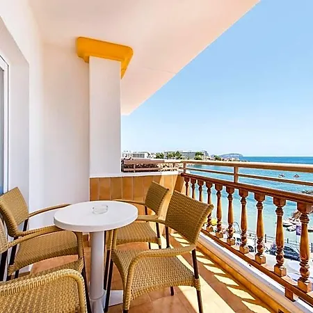 Es Canyer Санта-Еулалія-дель-Ріо